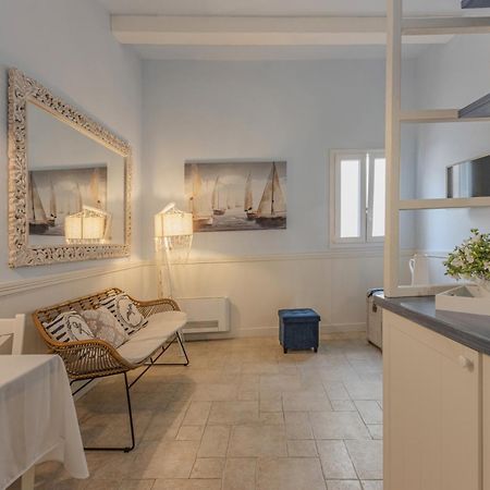 Chiasso S. Anna Relax Apartments Near The Sea Монополи Екстериор снимка